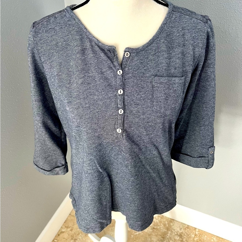 Women’s size large Blueish/Grey Croft and Barrow 3/4 sleeve shirt